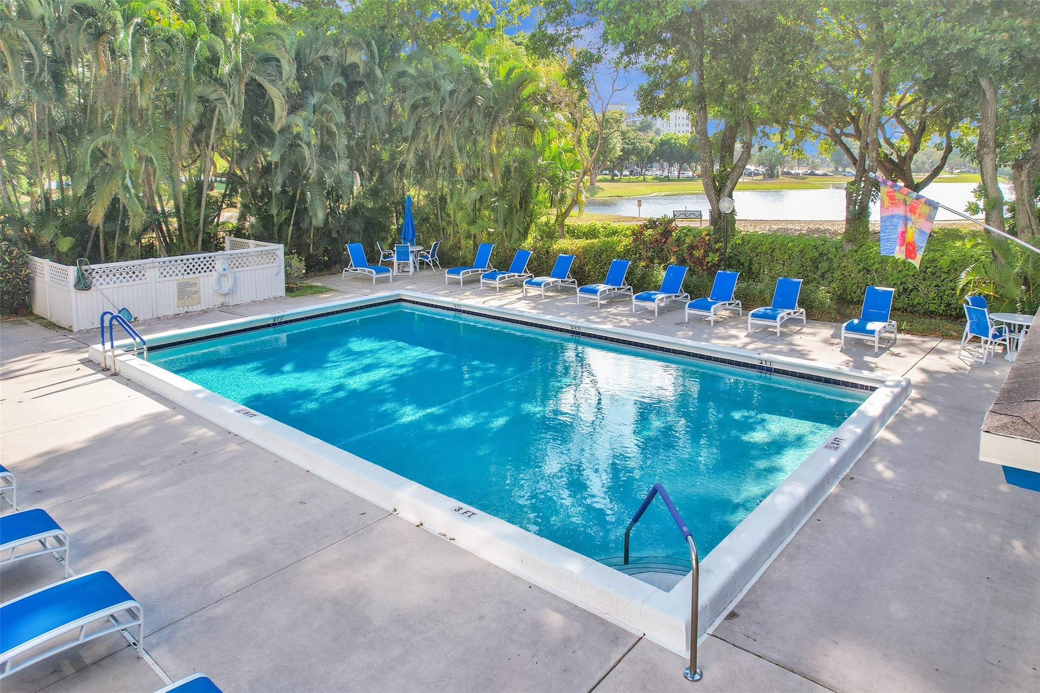 2900 N Course Dr 202