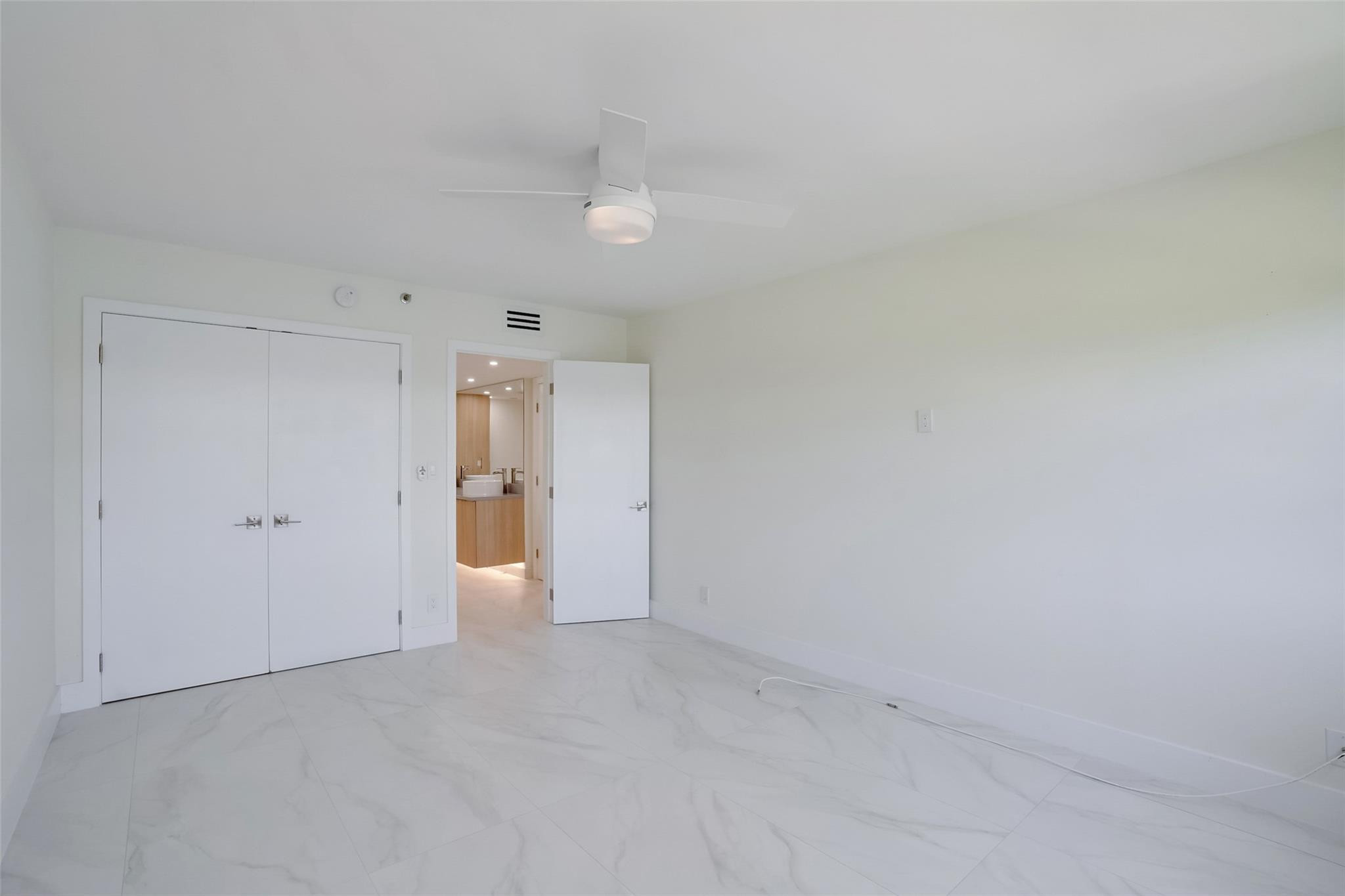 2900 N Course Dr 202