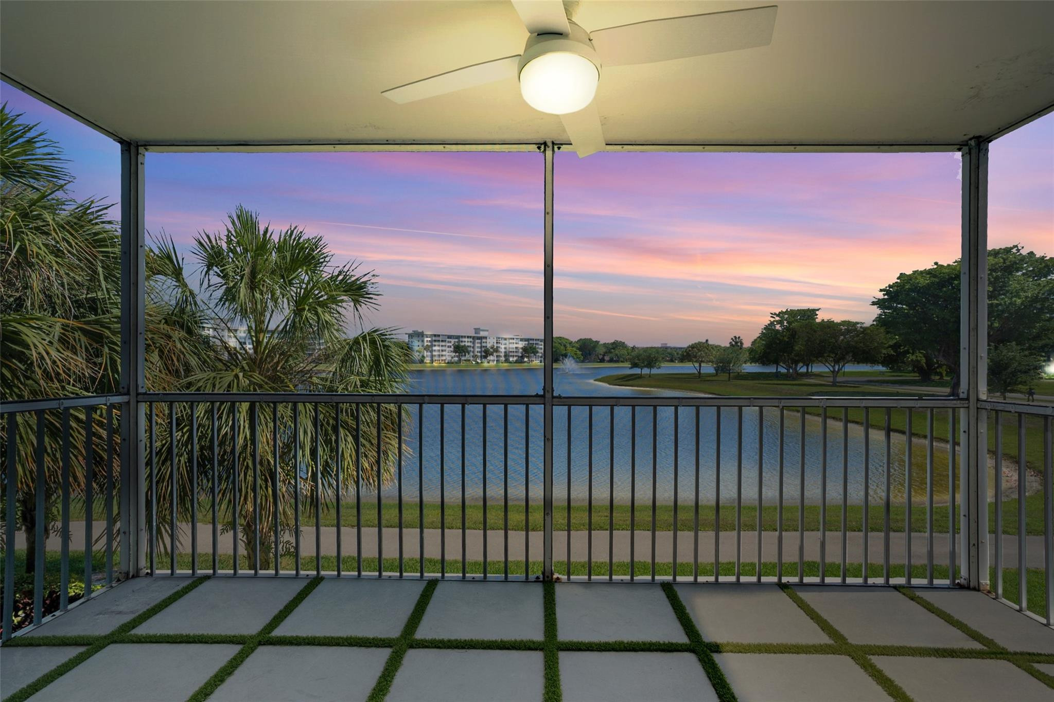 2900 N Course Dr 202