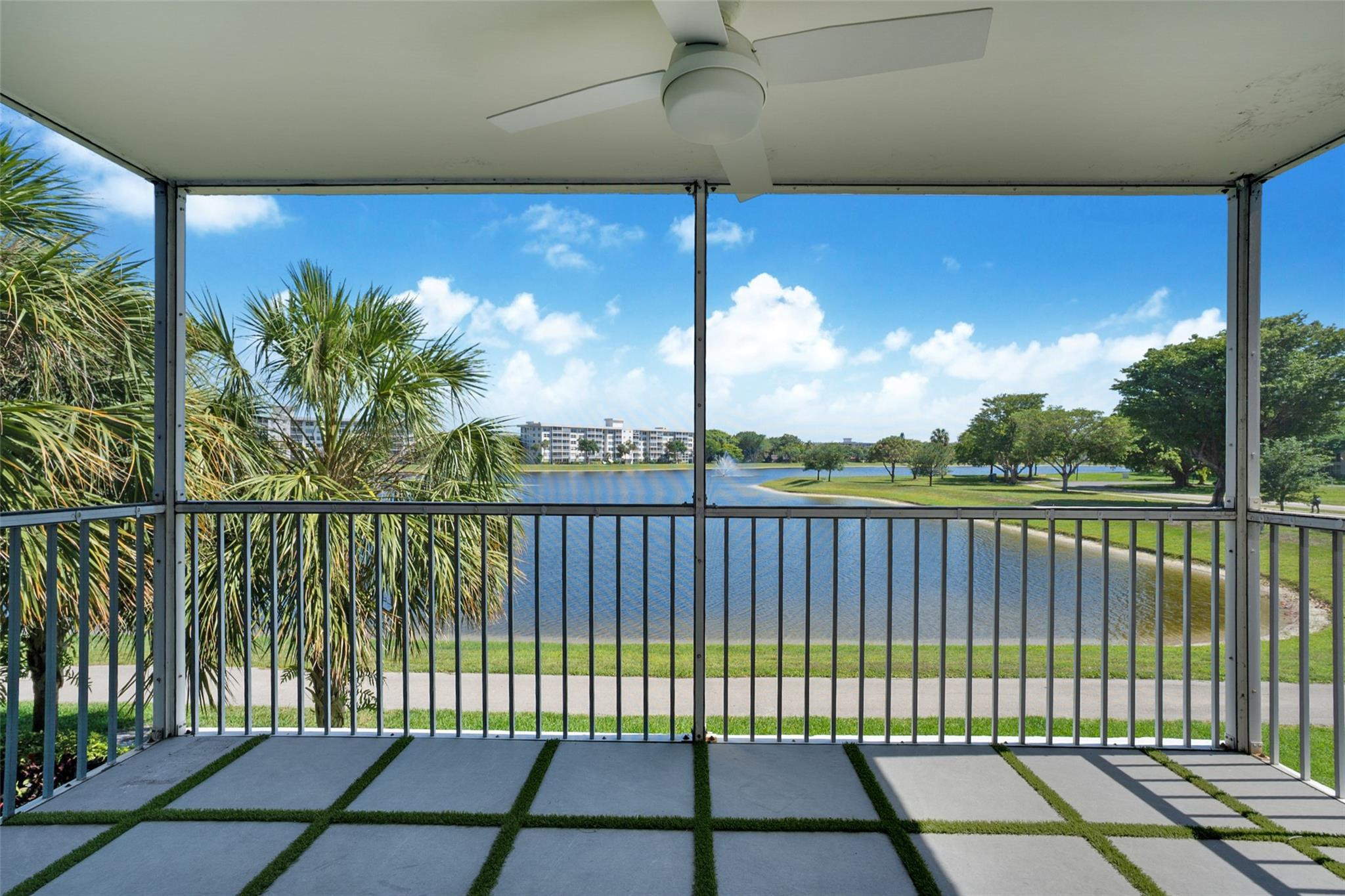 2900 N Course Dr 202