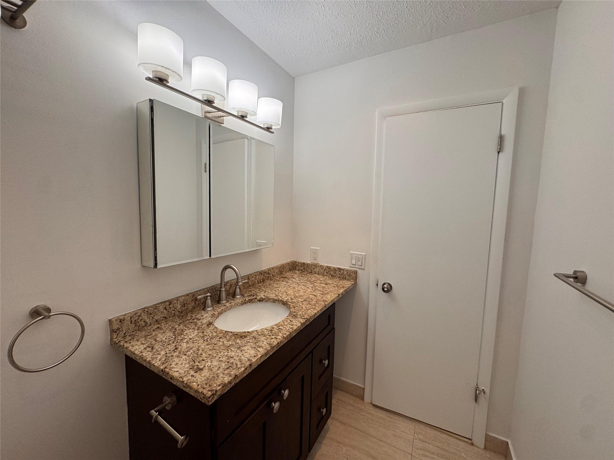408 NE 7th Ave 12