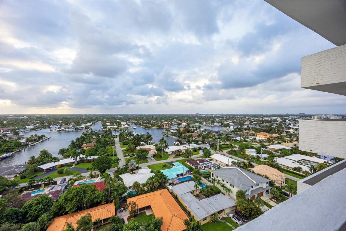 2200 NE 33rd Ave 17C