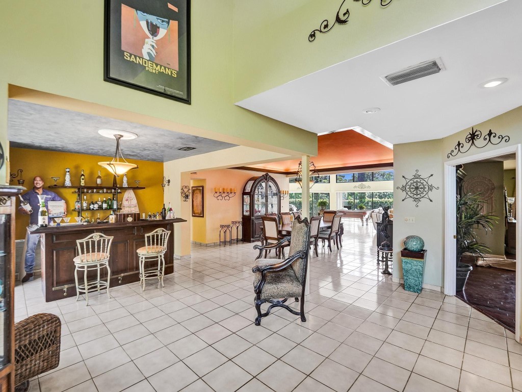 5702 White Hickory Cir