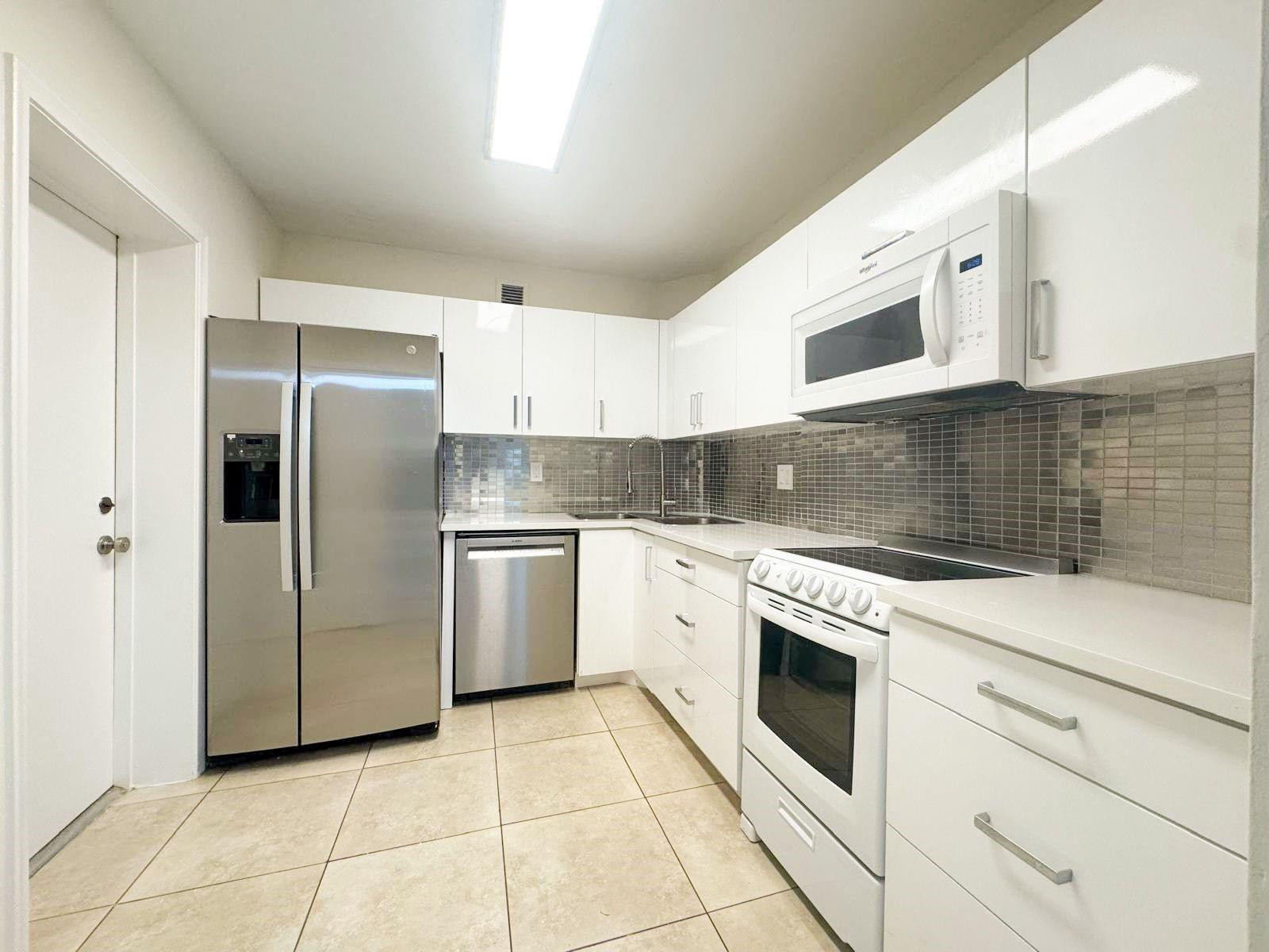 9 NE 19th Ct 112C