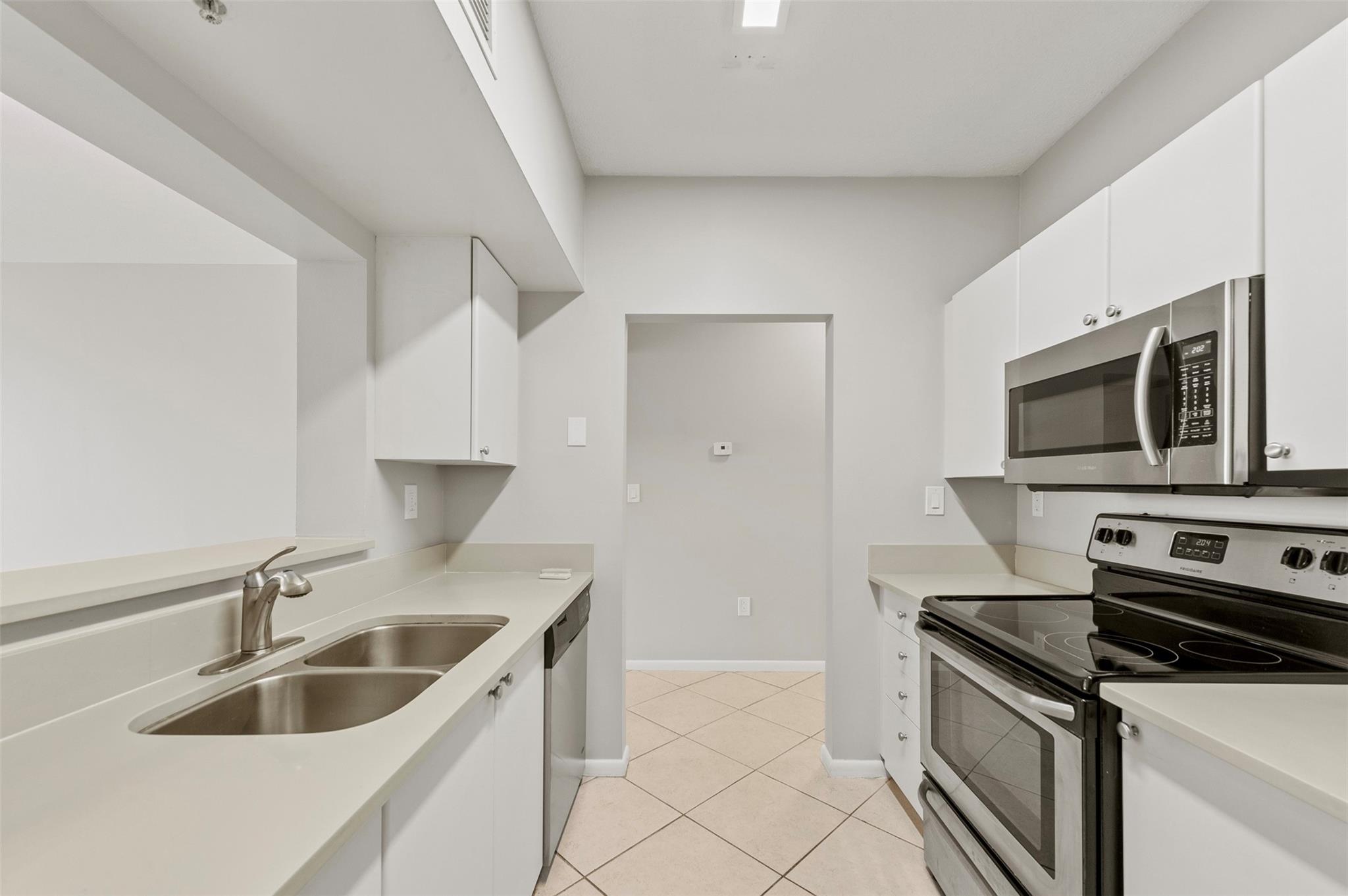 3020 NE 32nd Ave 506