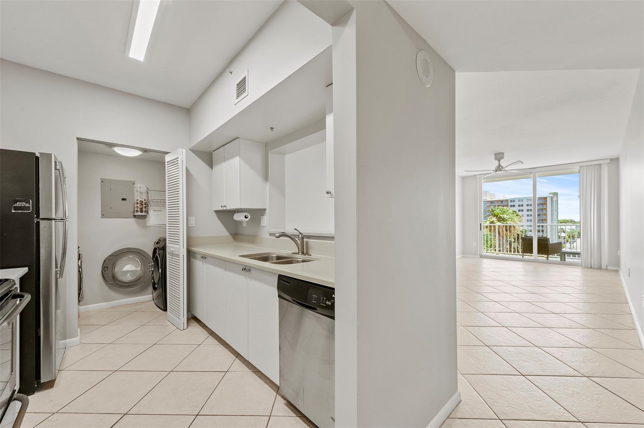 3020 NE 32nd Ave 506