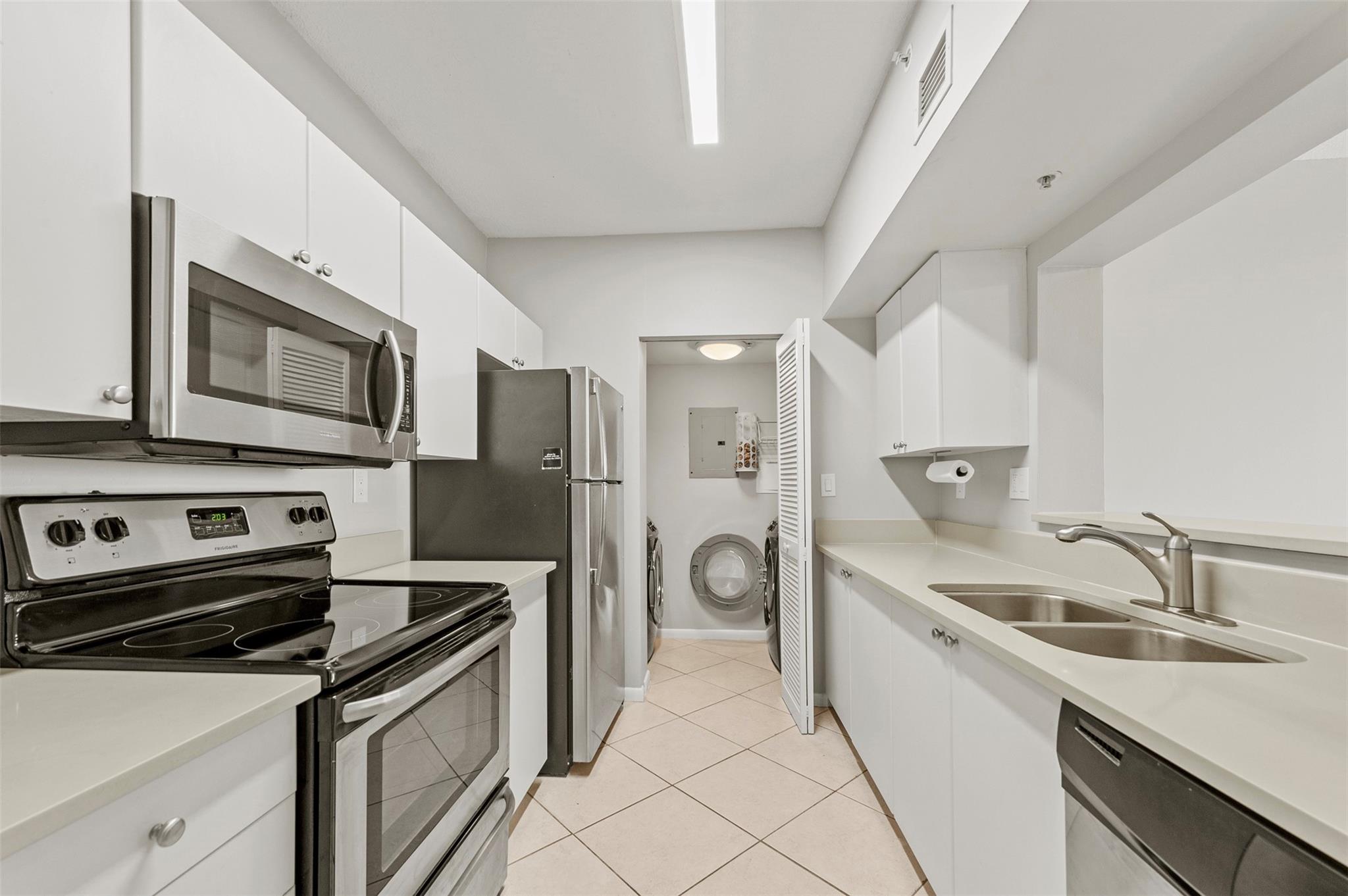 3020 NE 32nd Ave 506