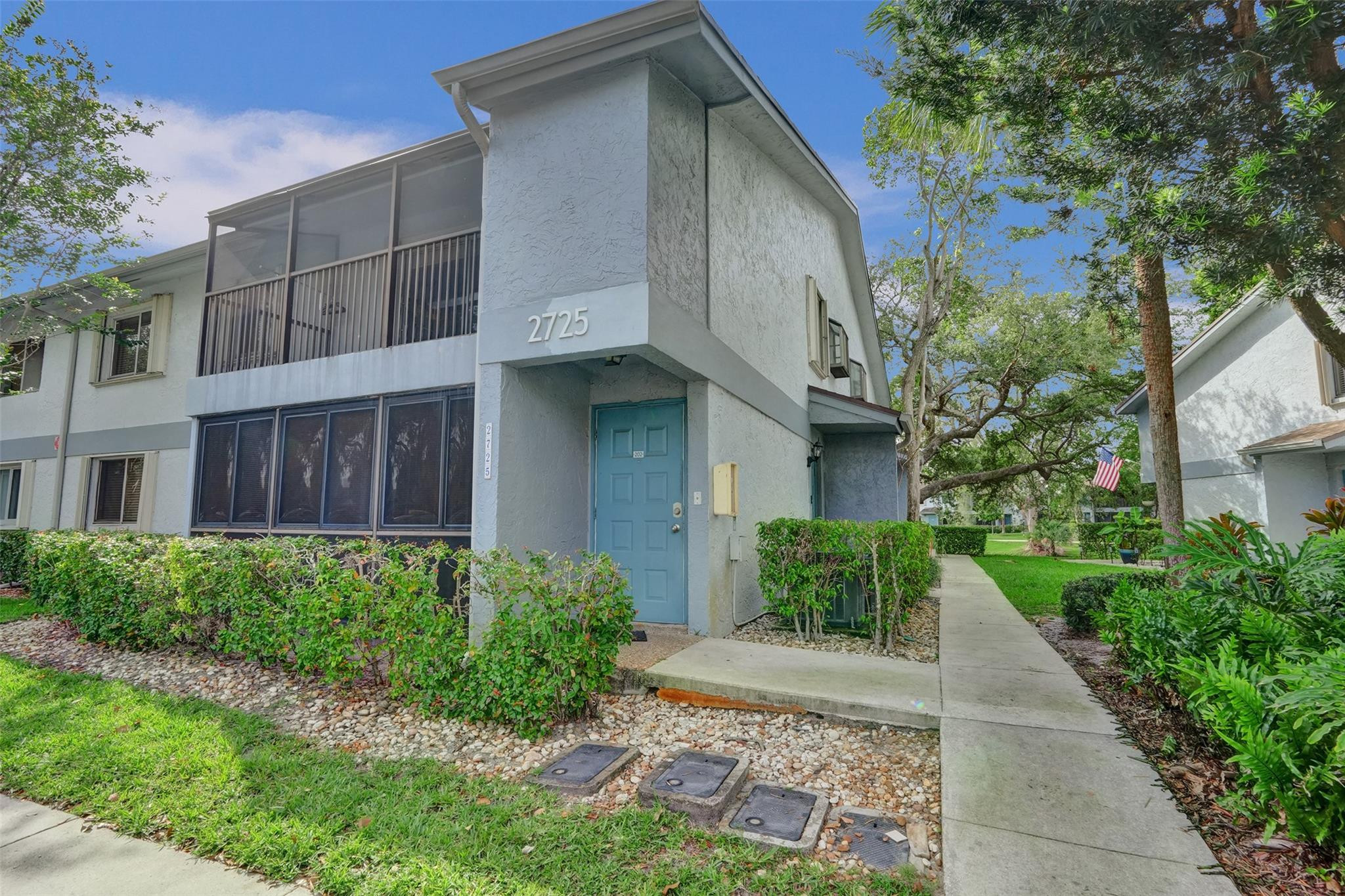 2725 S Oakland Forest Dr 202