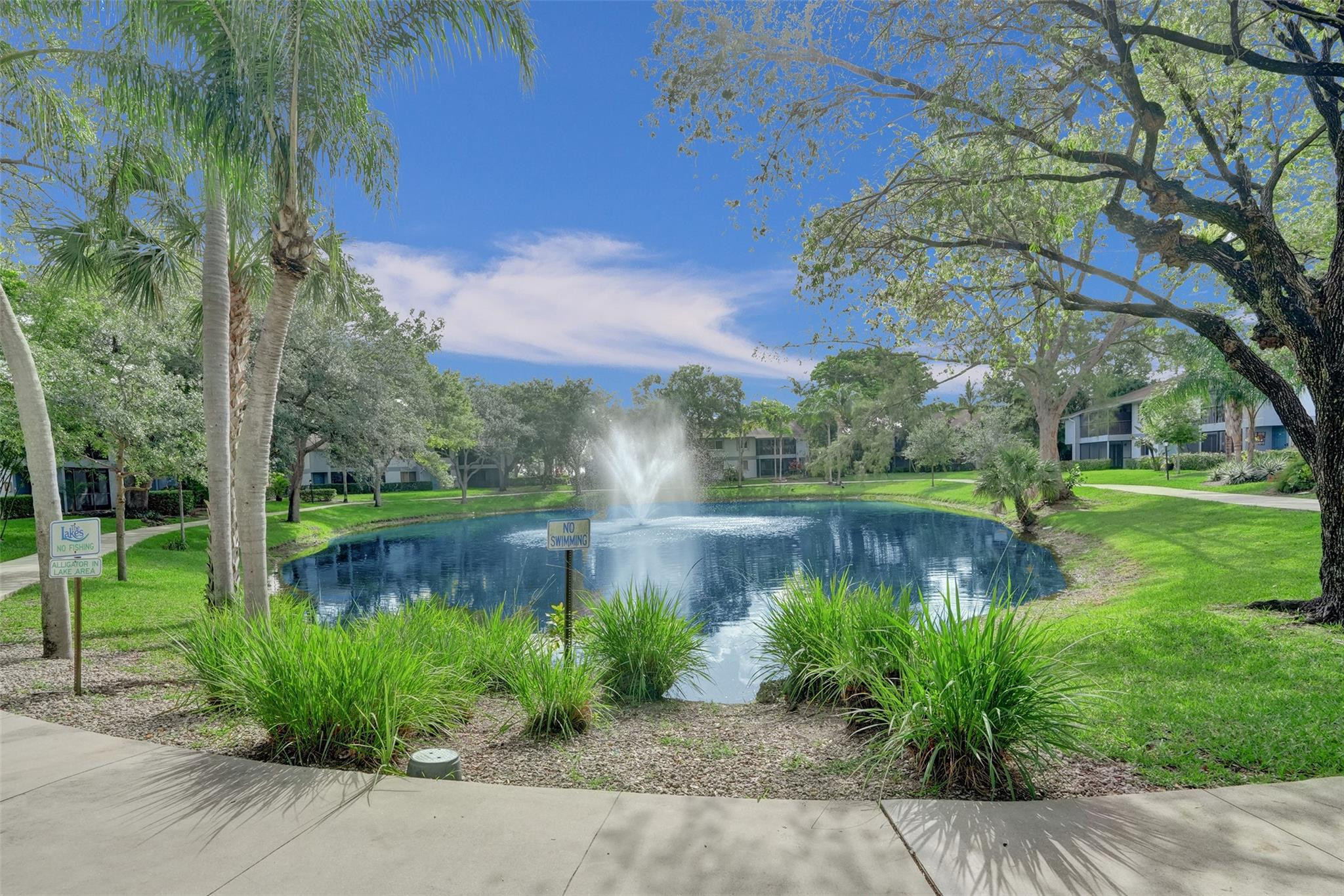 2725 S Oakland Forest Dr 202