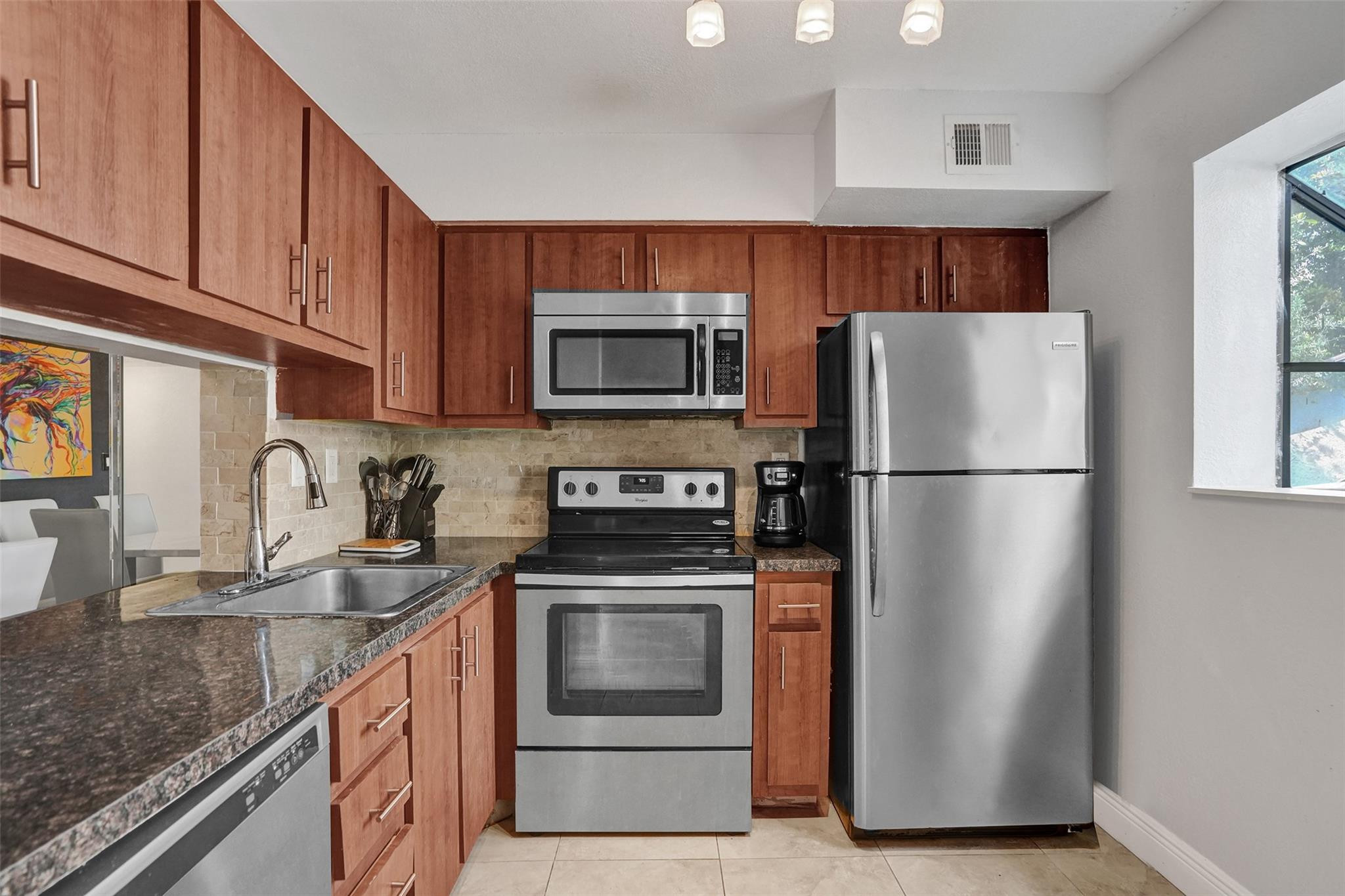 2725 S Oakland Forest Dr 202