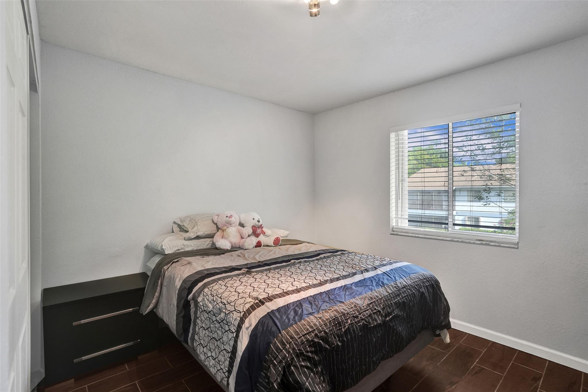 2725 S Oakland Forest Dr 202