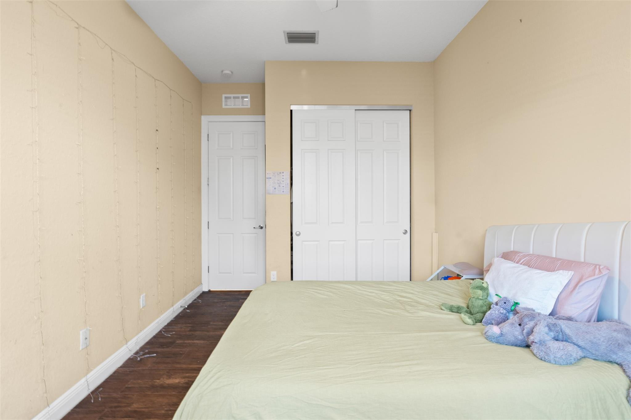 3641 NW 87th Avenue, Hollywood