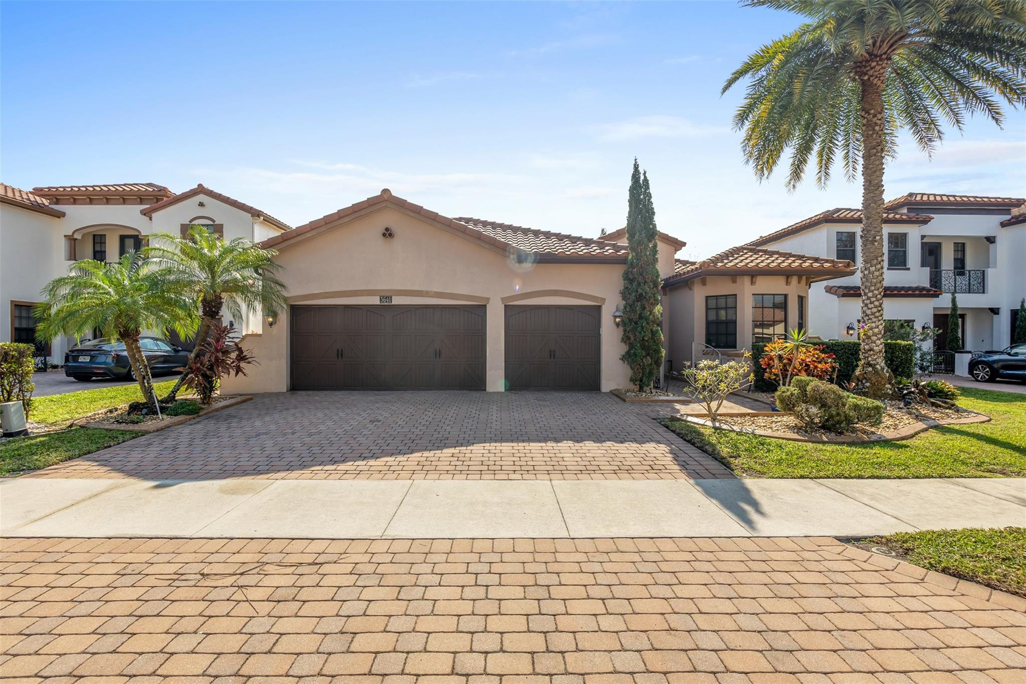 3641 NW 87th Avenue, Hollywood