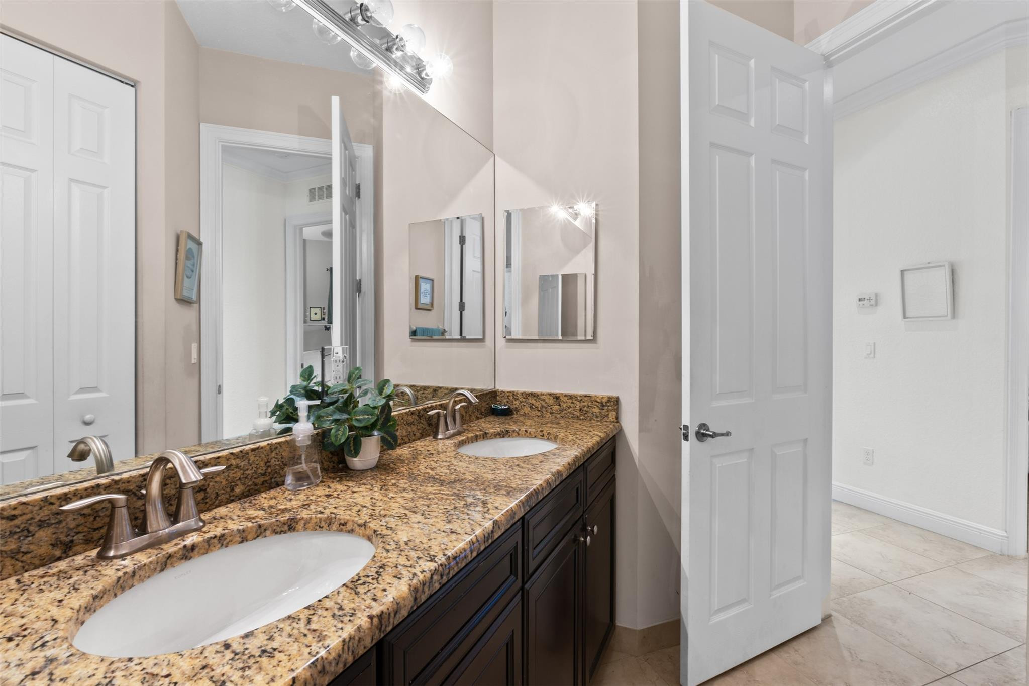 3641 NW 87th Avenue, Hollywood