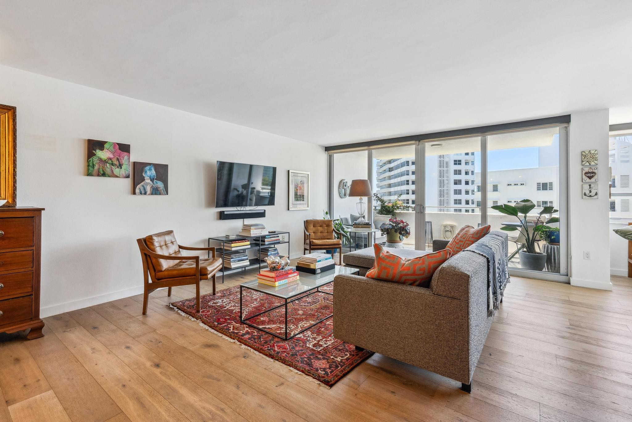 11 Island Ave 808