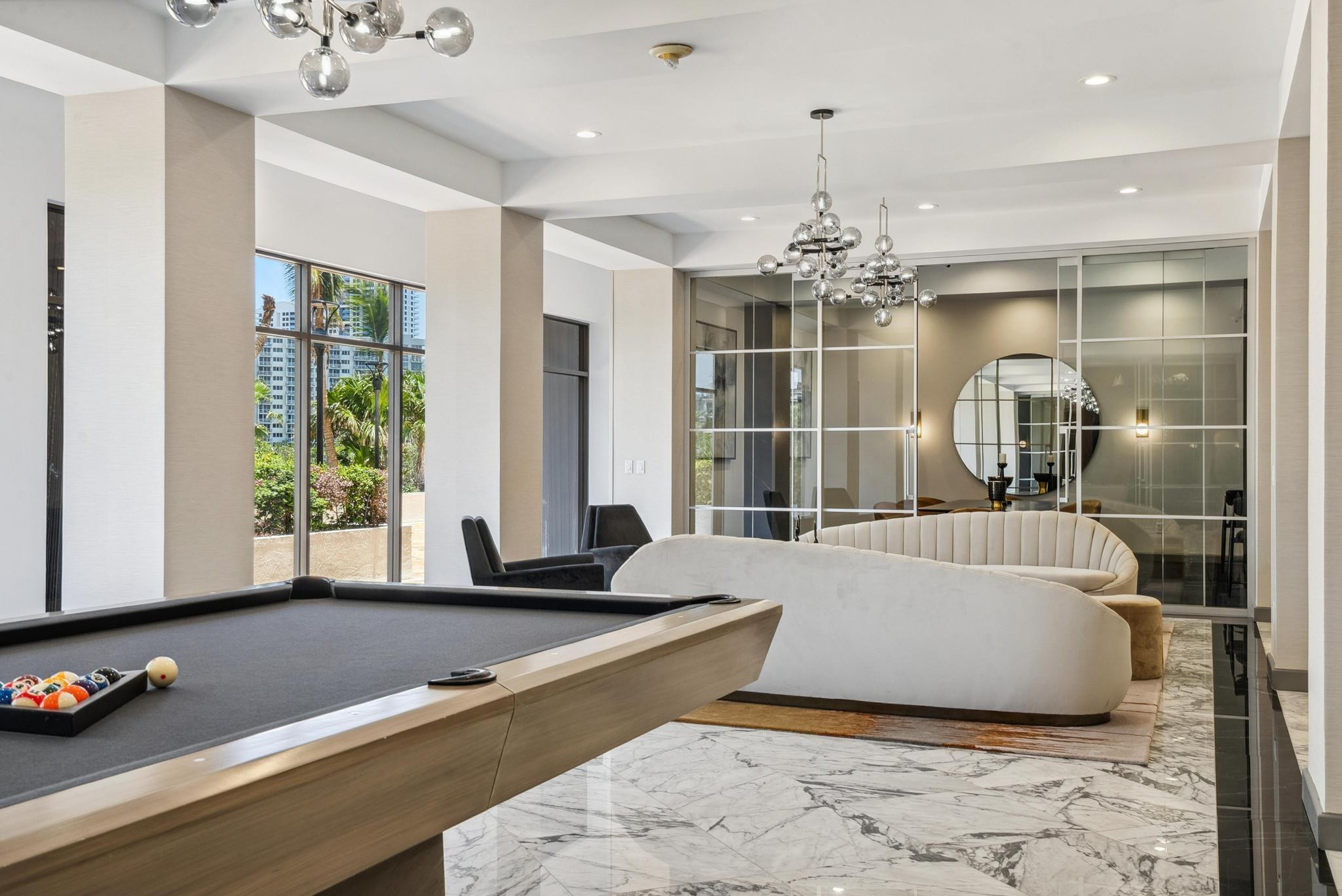 11 Island Ave 808