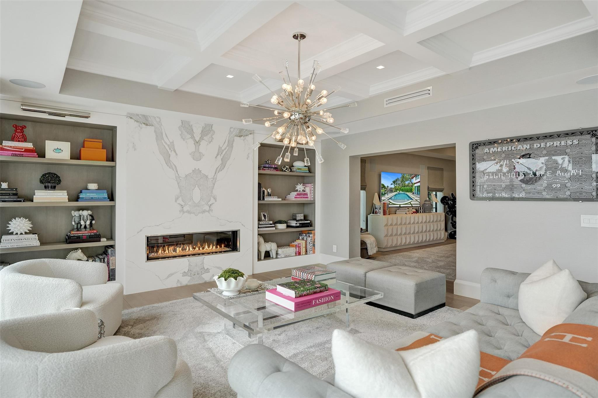 3 Cayuga Rd