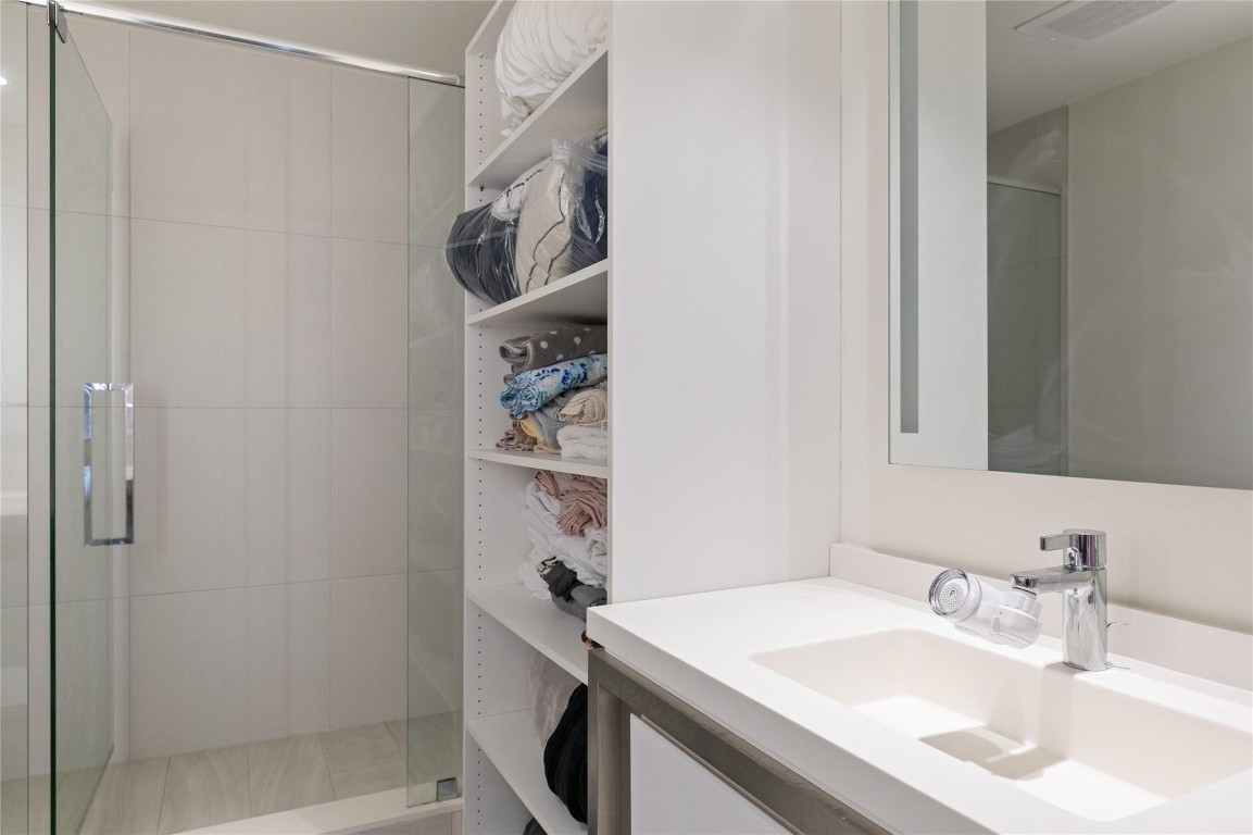 2000 Metropica Way 1208