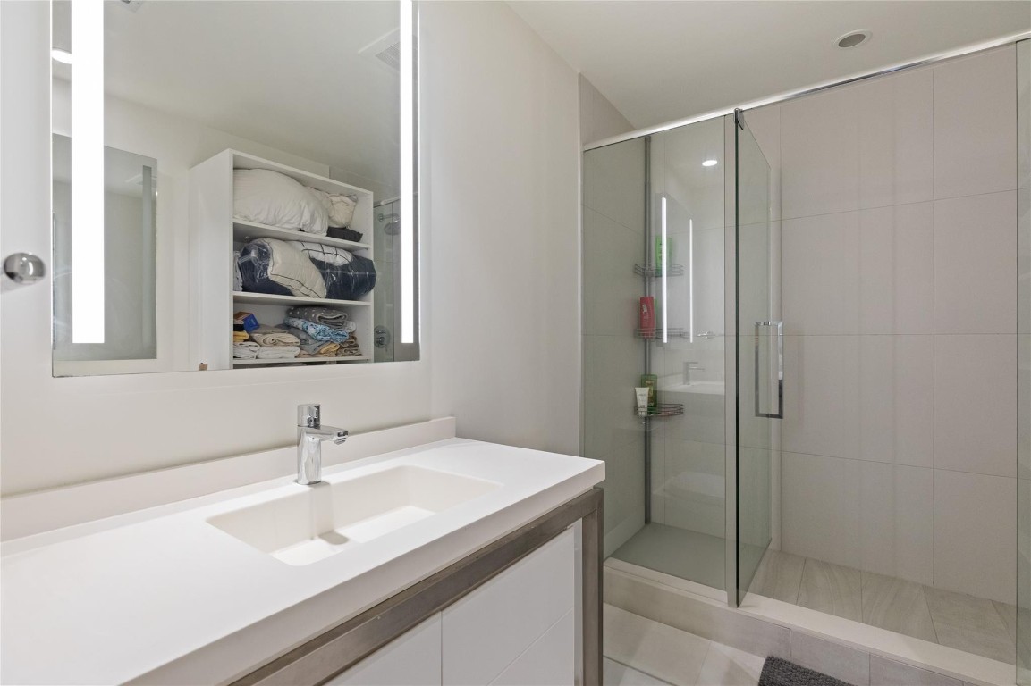 2000 Metropica Way 1208