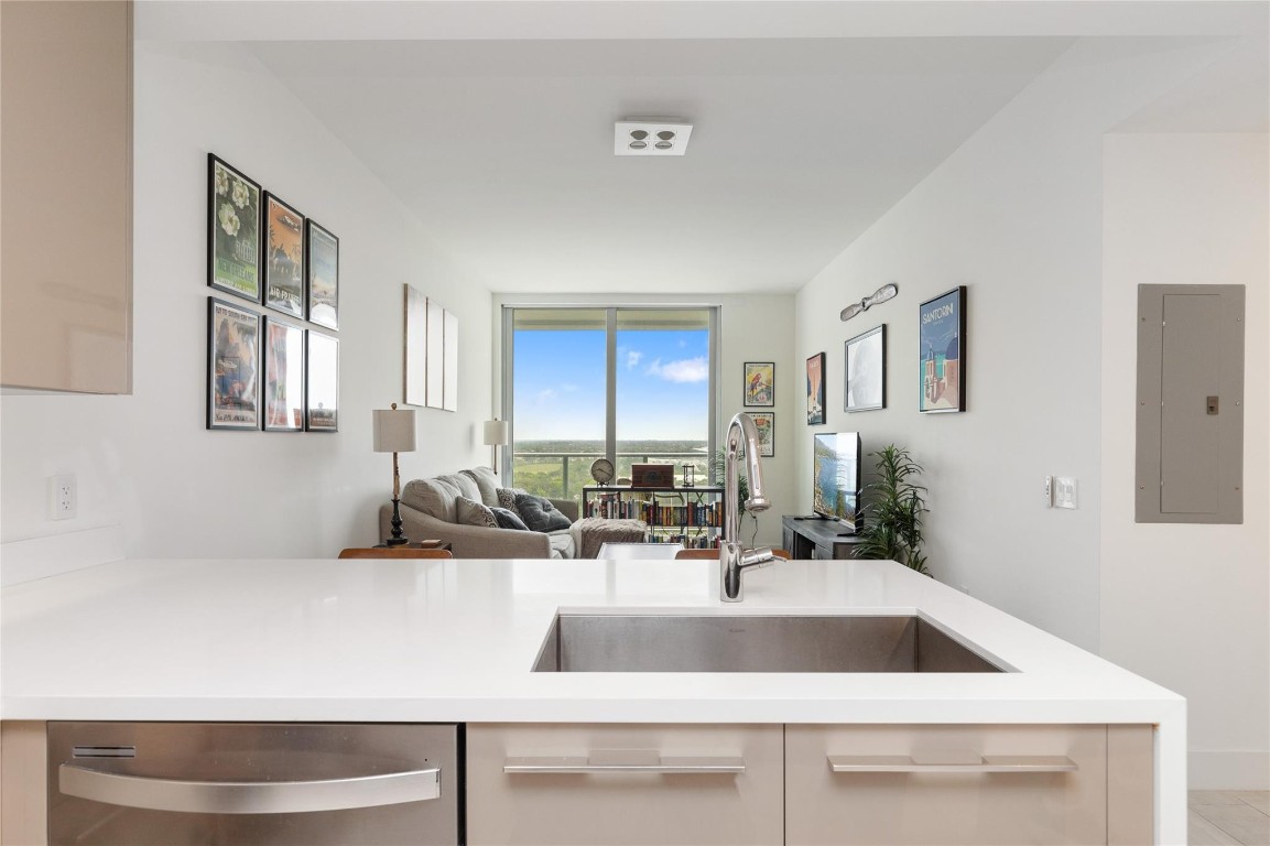 2000 Metropica Way 1208