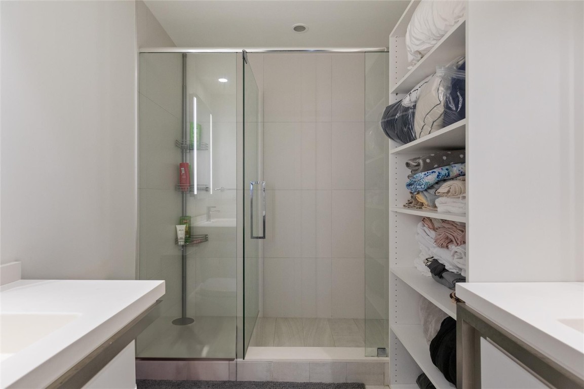 2000 Metropica Way 1208