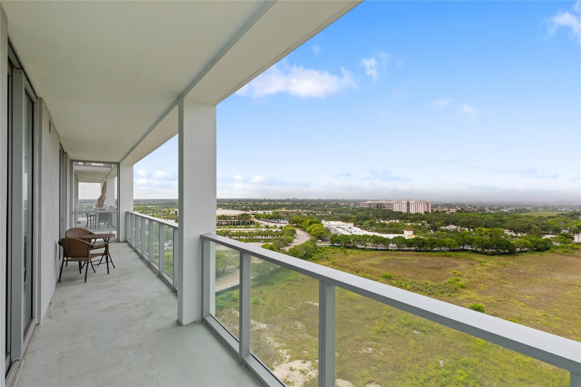 2000 Metropica Way 1208