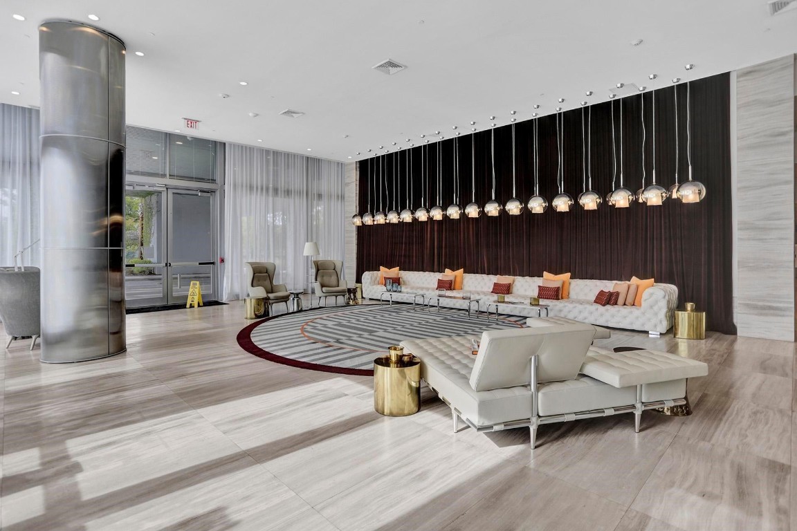 2000 Metropica Way 1208