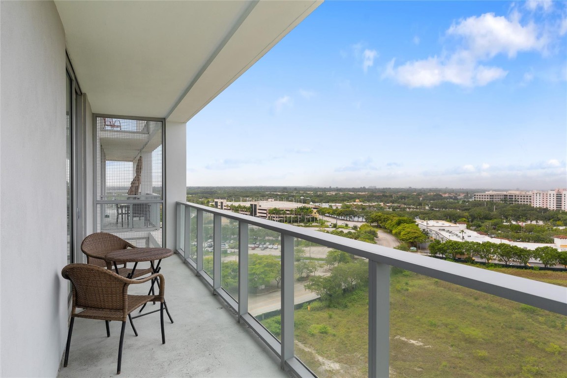 2000 Metropica Way 1208