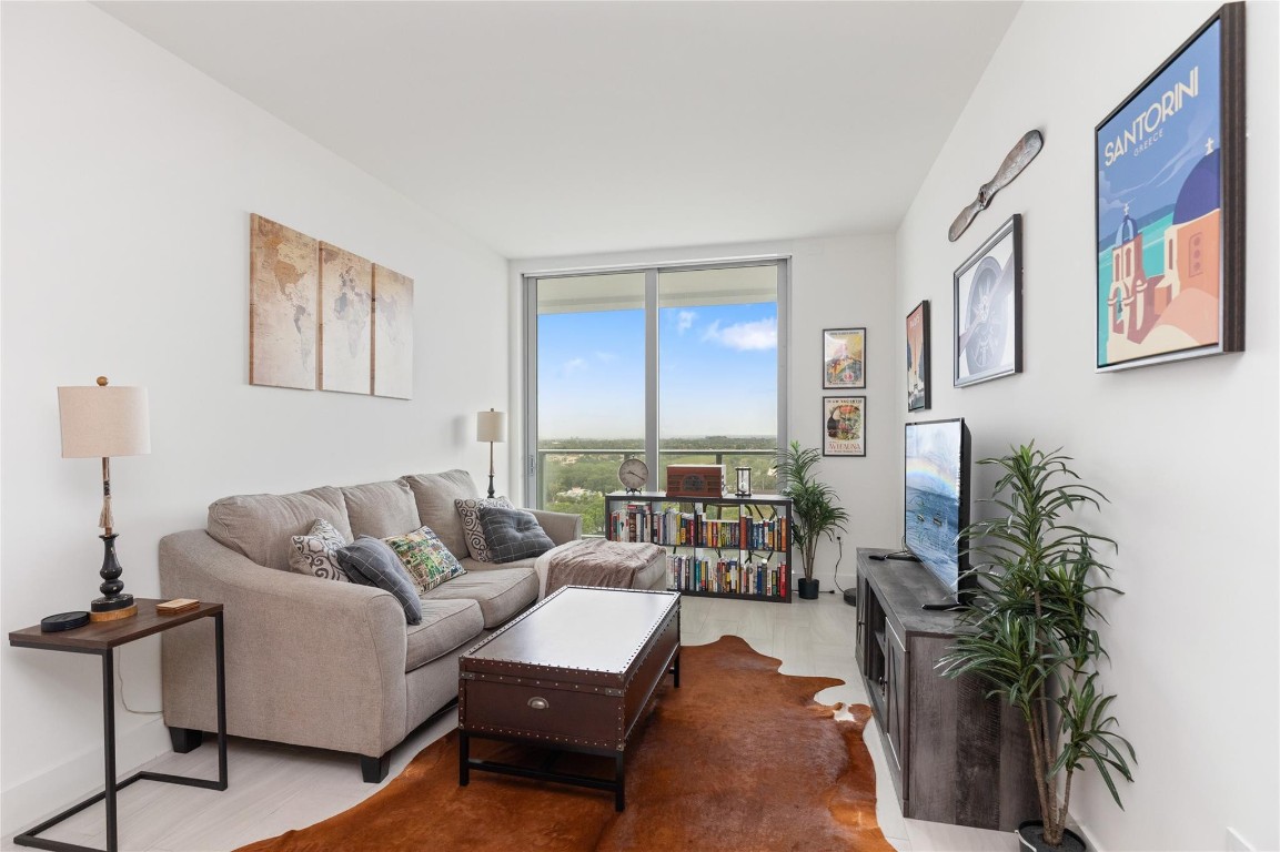 2000 Metropica Way 1208