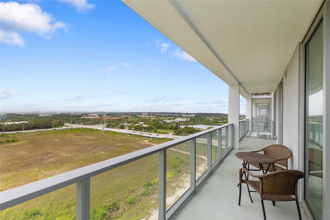 2000 Metropica Way 1208