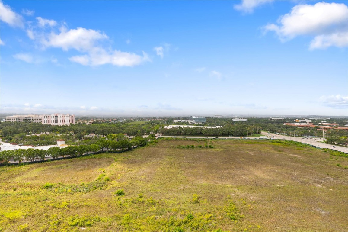 2000 Metropica Way 1208