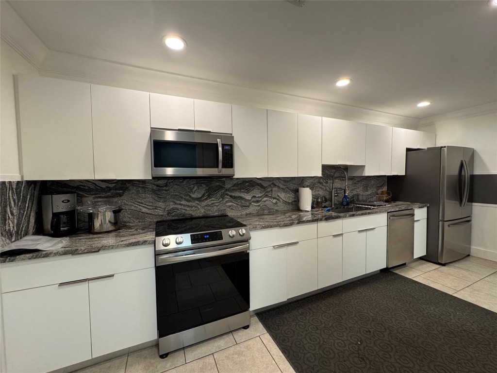 119 NE 19th Court 207G, Wilton Manors Unit: 207G