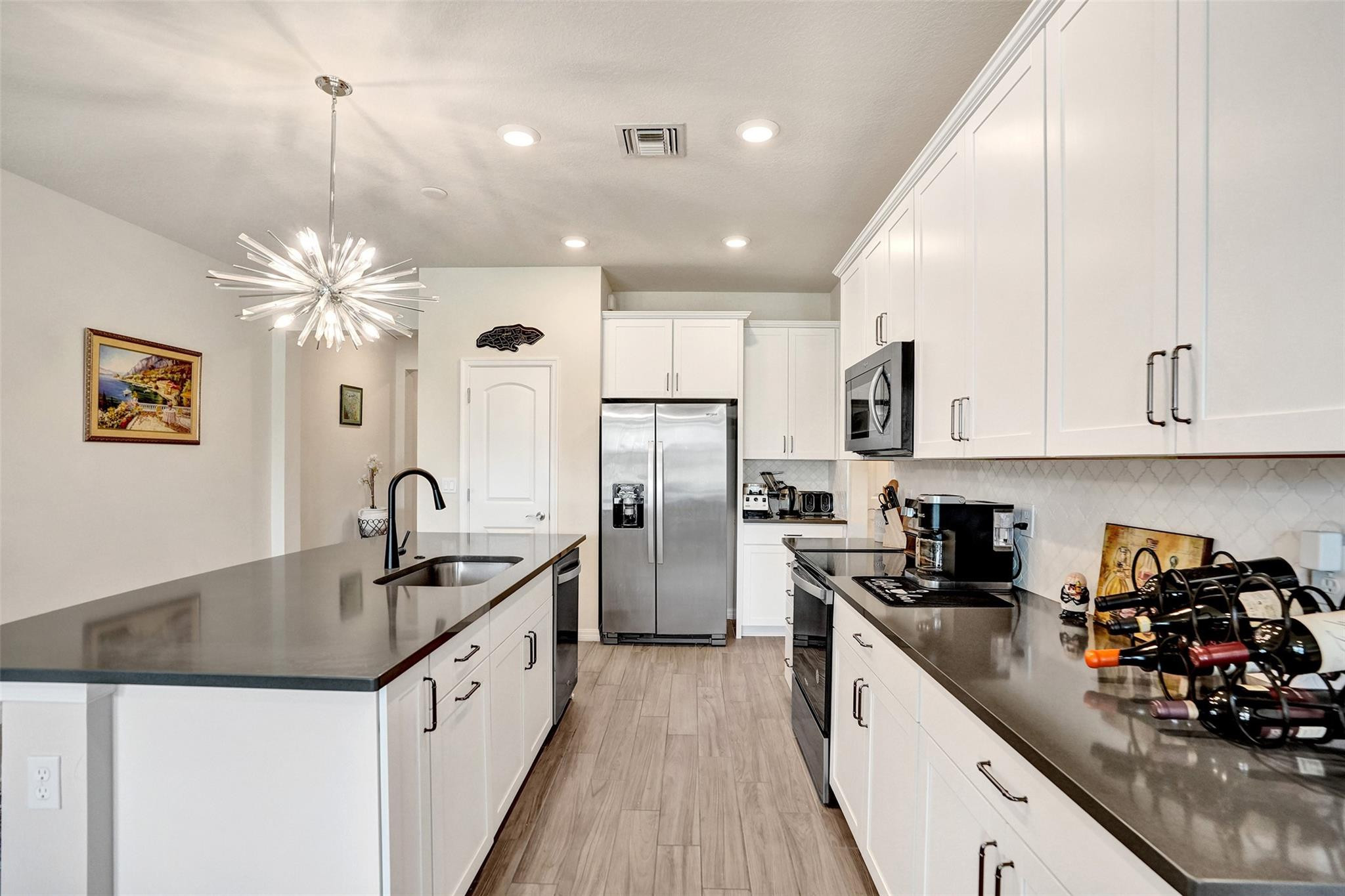 2281 Appleton Cir 2281