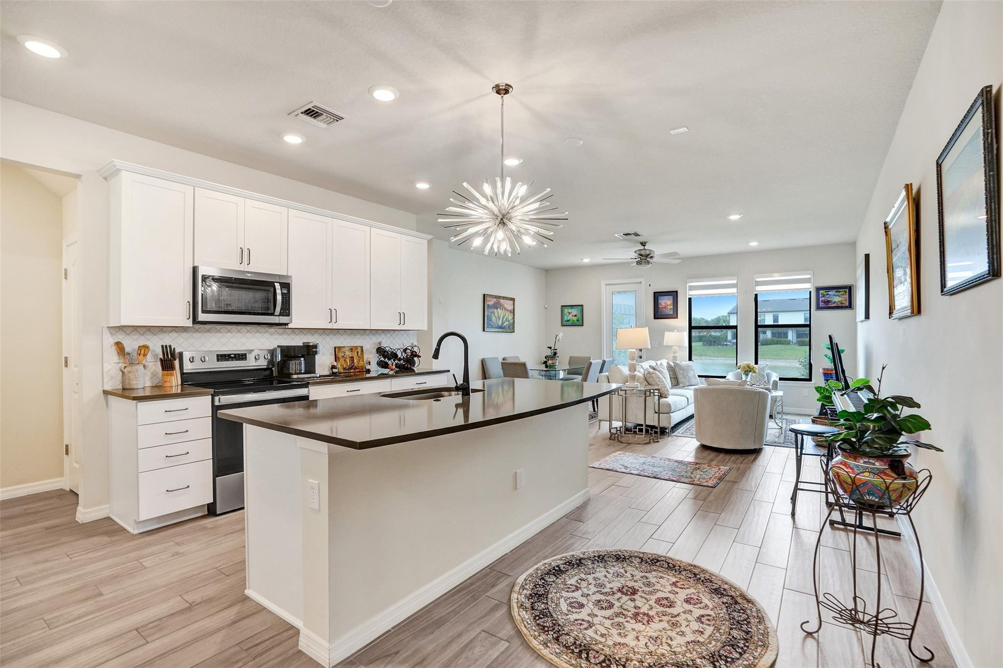 2281 Appleton Cir 2281