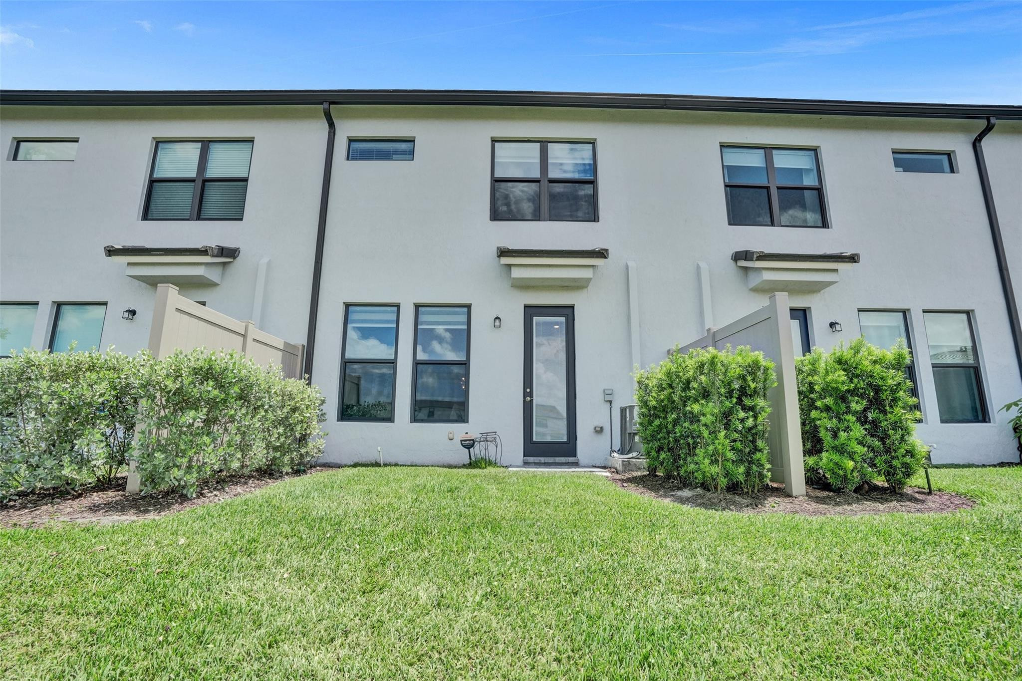 2281 Appleton Cir 2281