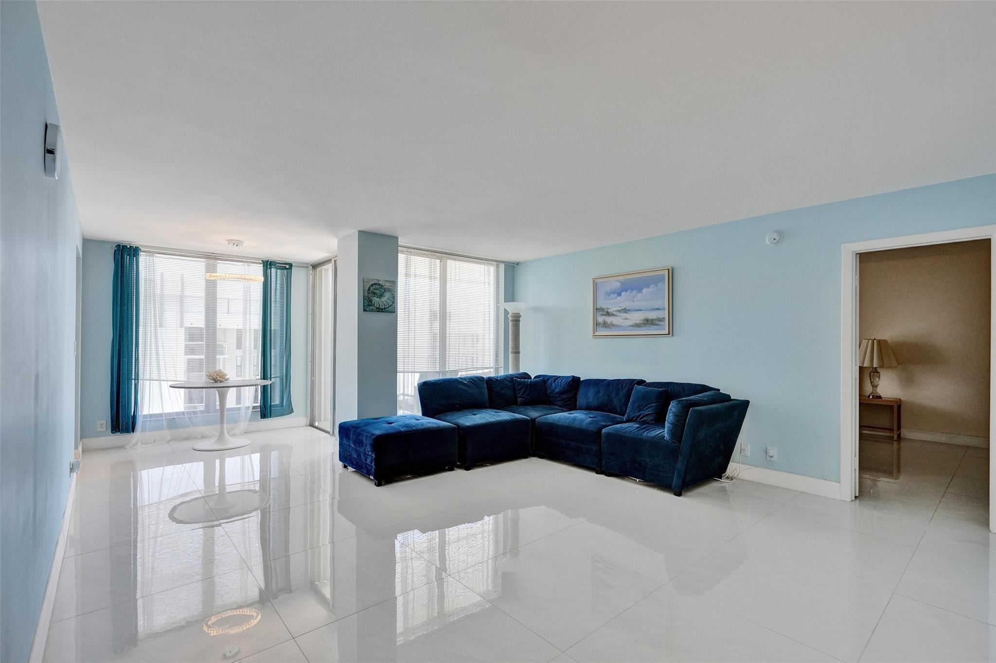 1010 S Ocean Blvd 1811