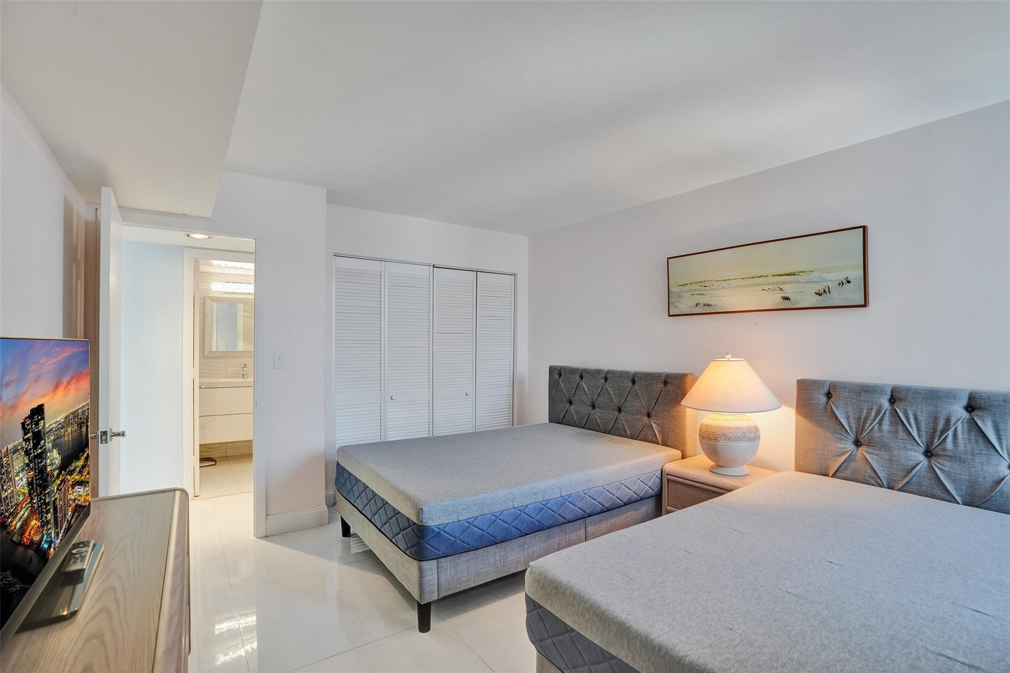 1010 S Ocean Blvd 1811