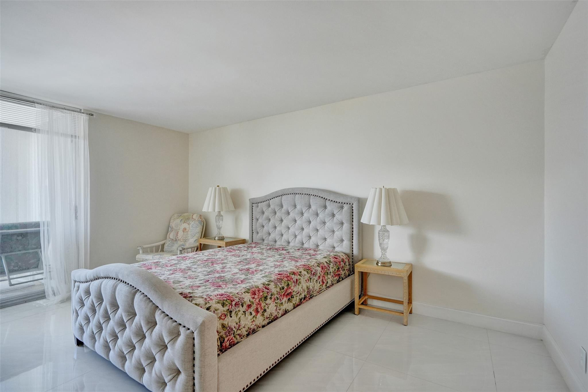 1010 S Ocean Blvd 1811