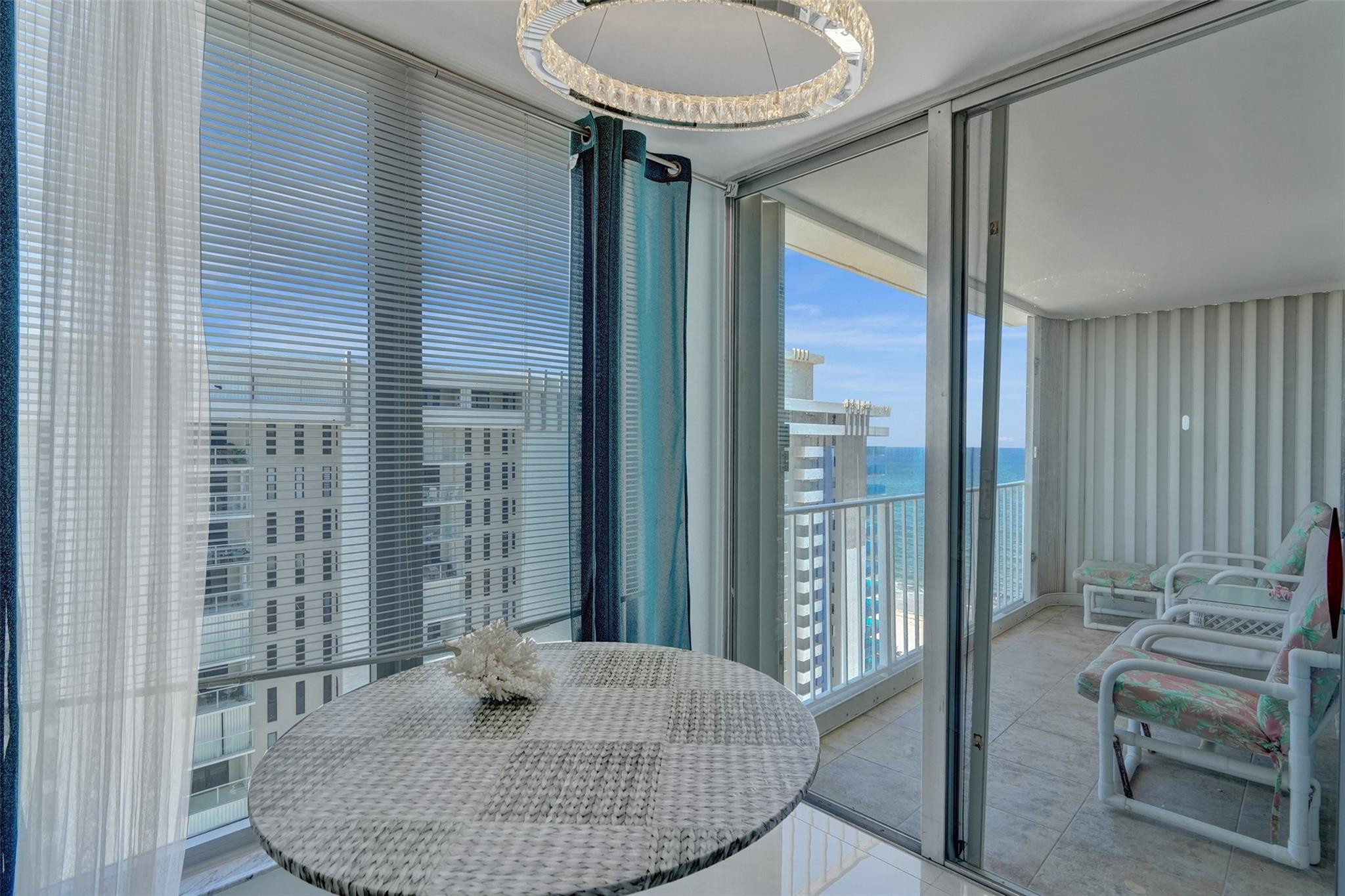 1010 S Ocean Blvd 1811