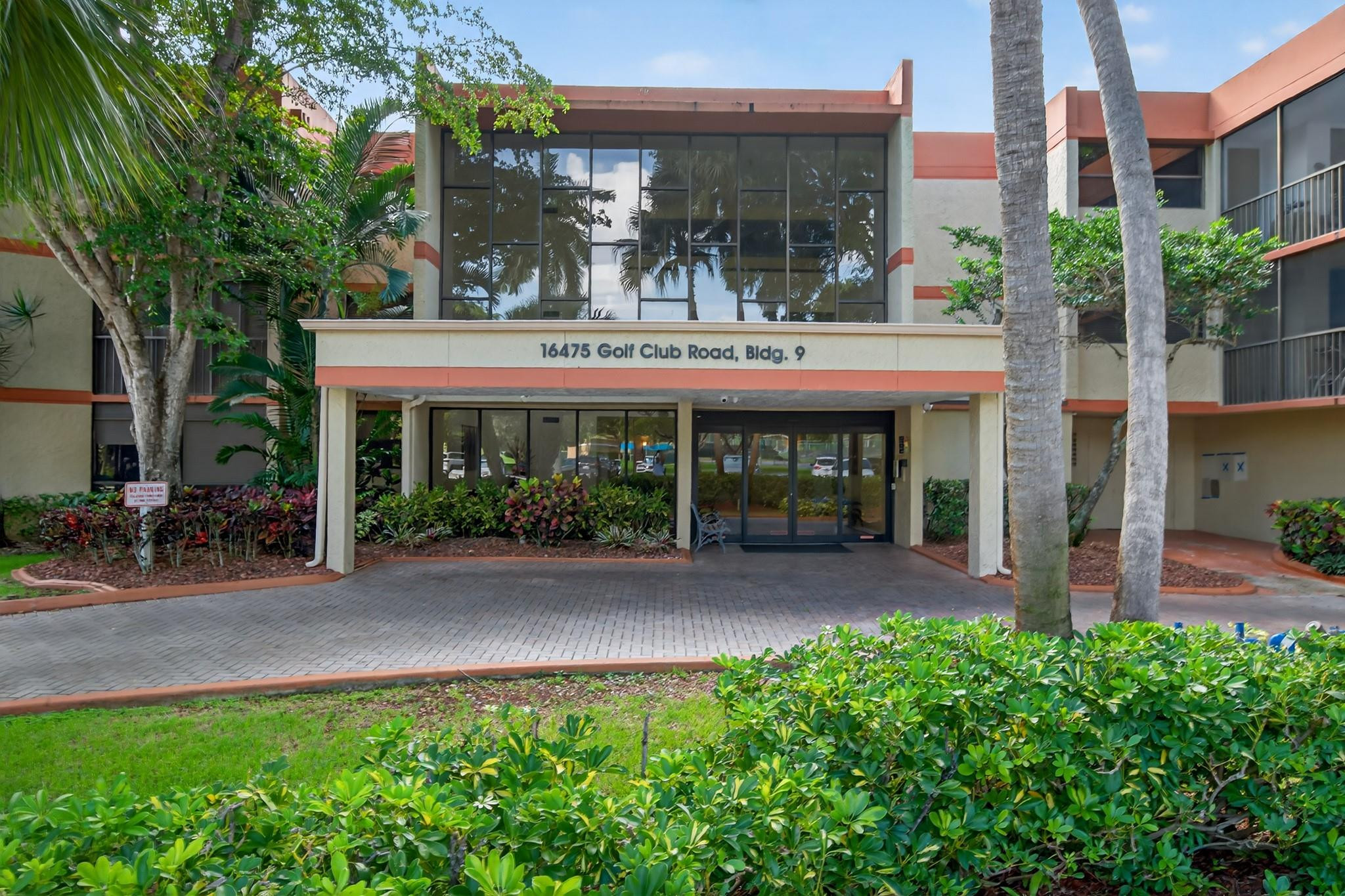 16475 Golf Club Road 110, Weston Unit: 110