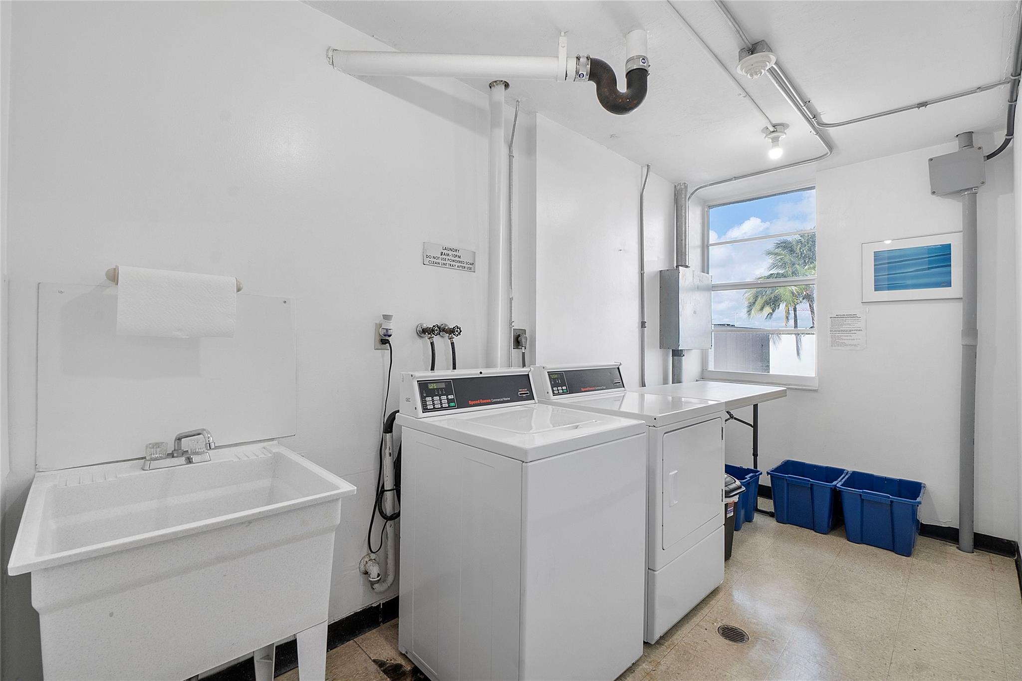 1160 N Federal Hwy 1020