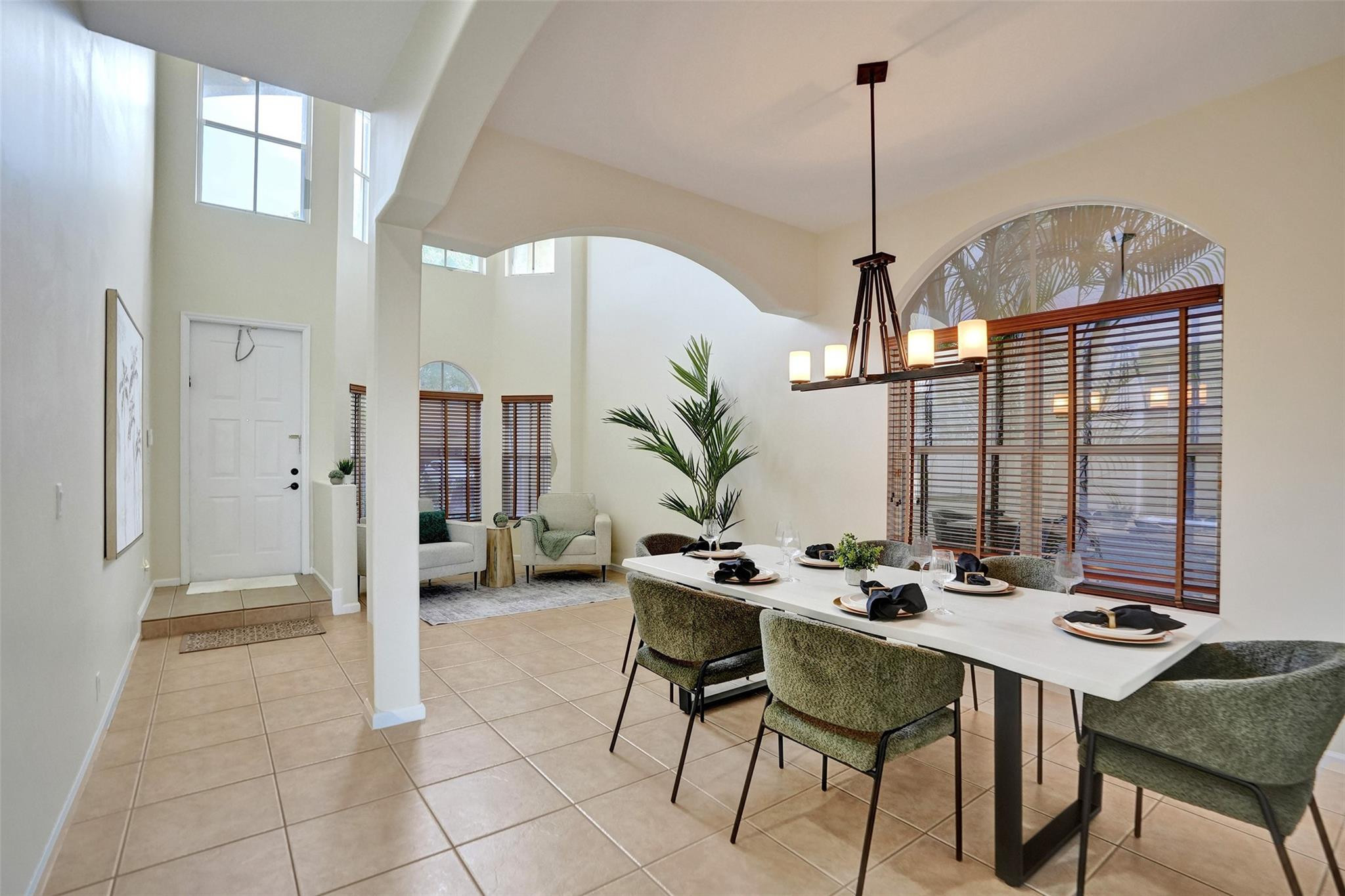 4283 S Magnolia Cir