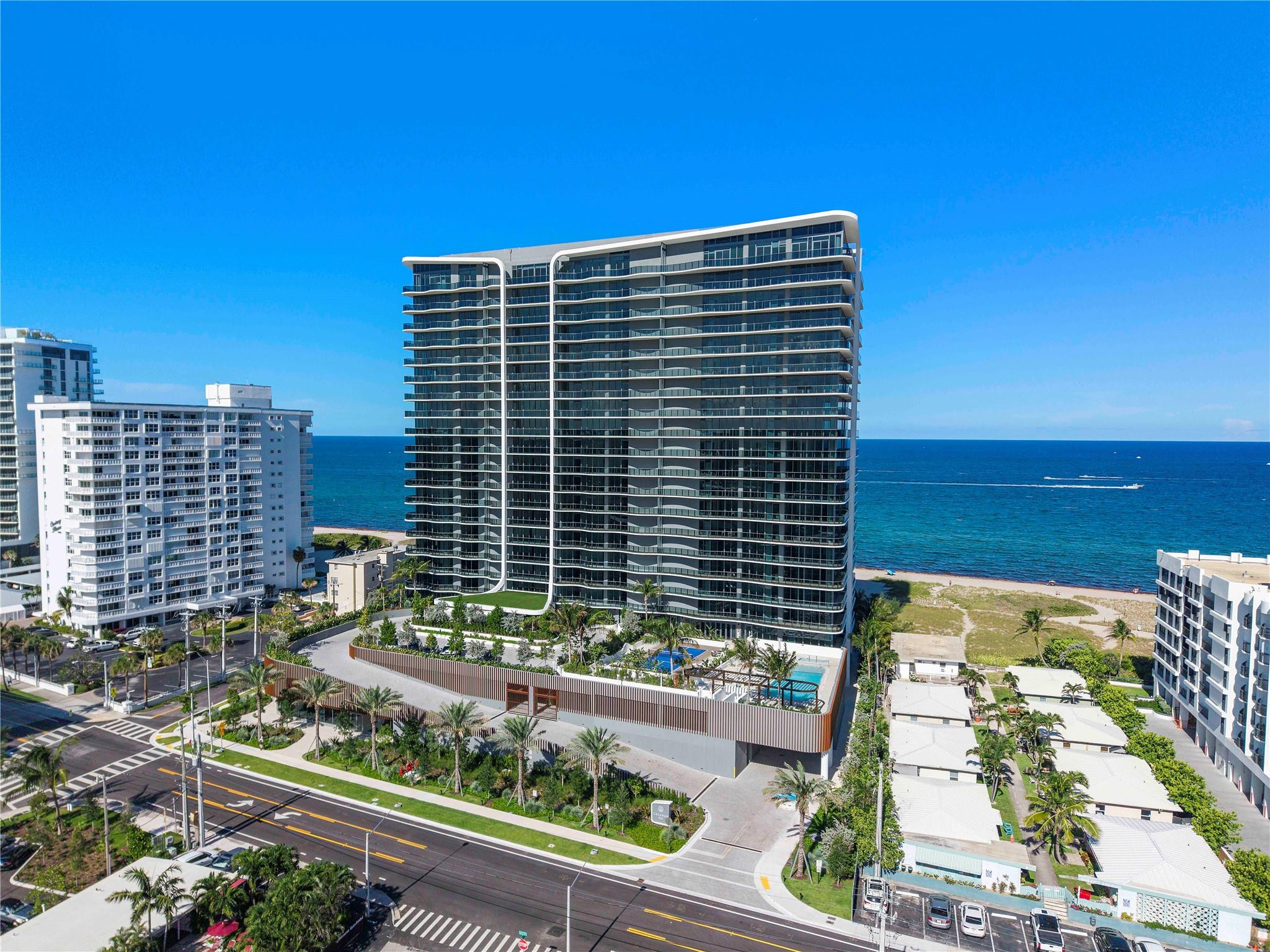 900 N Ocean 305
