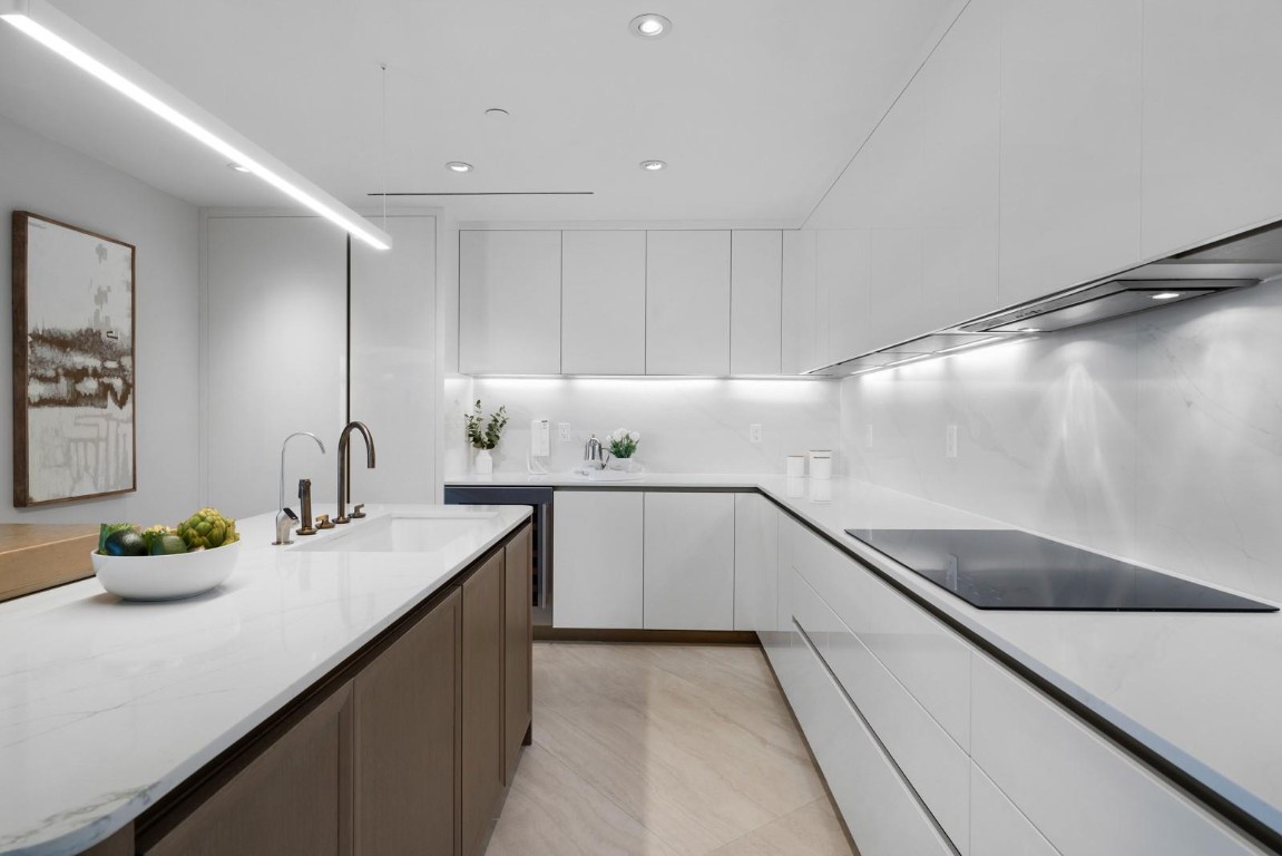 525 N Fort Lauderdale Beach Blvd 803