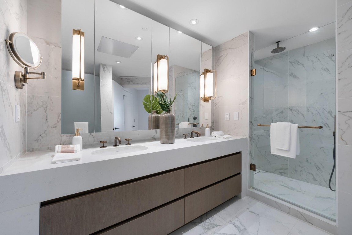 525 N Fort Lauderdale Beach Blvd 803