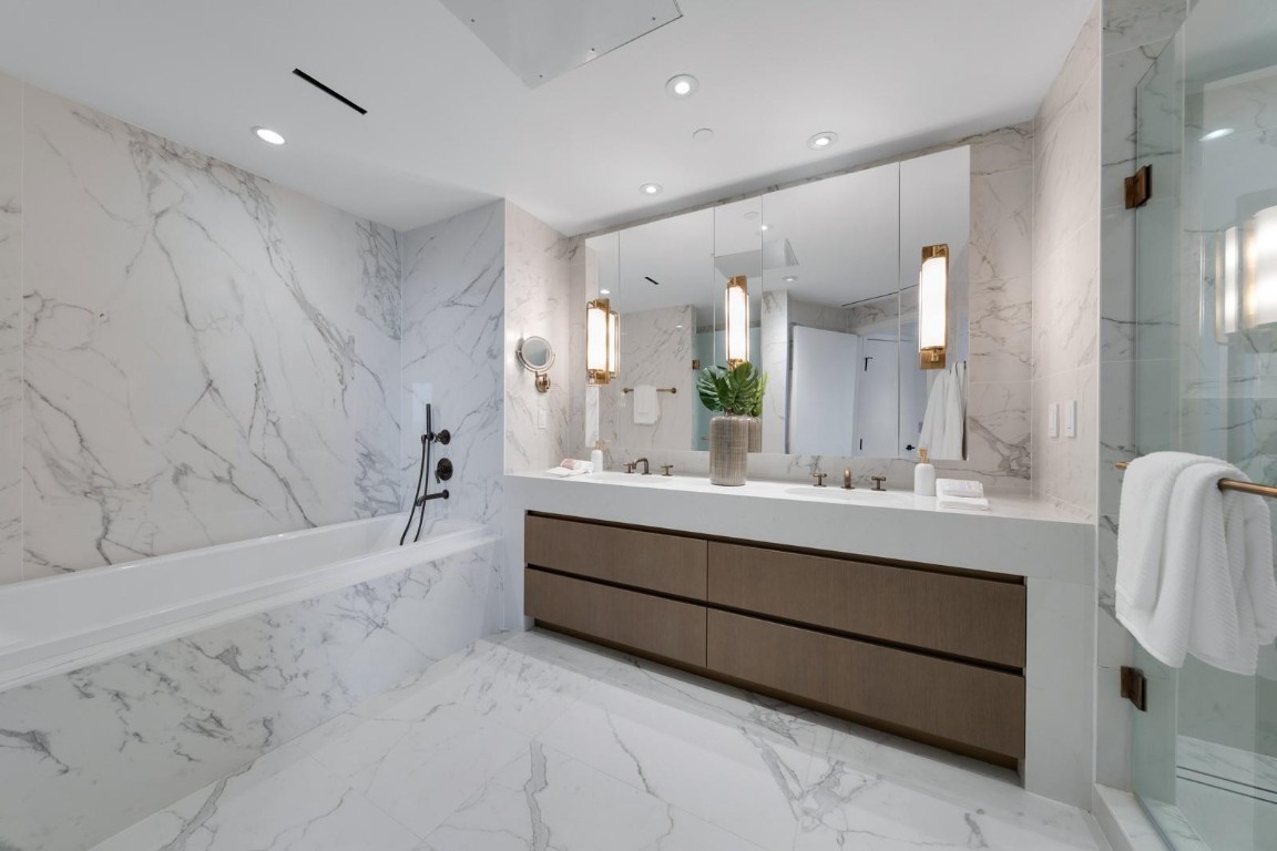 525 N Fort Lauderdale Beach Blvd 803