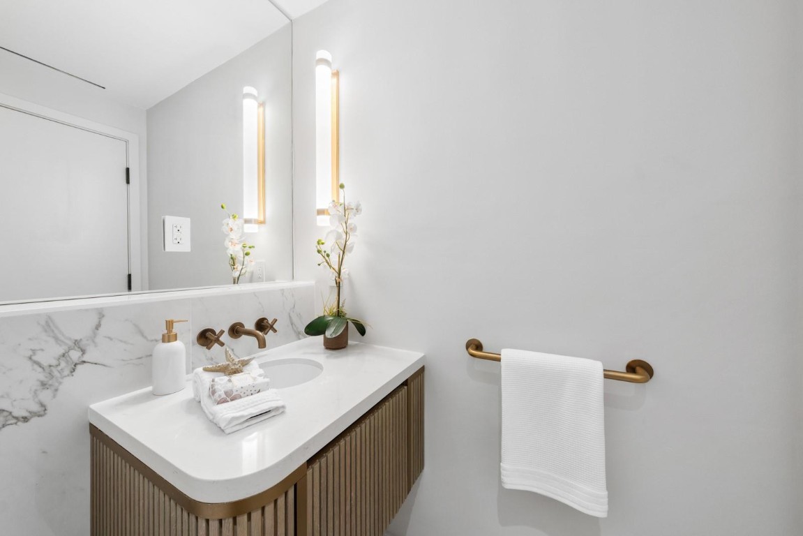 525 N Fort Lauderdale Beach Blvd 803