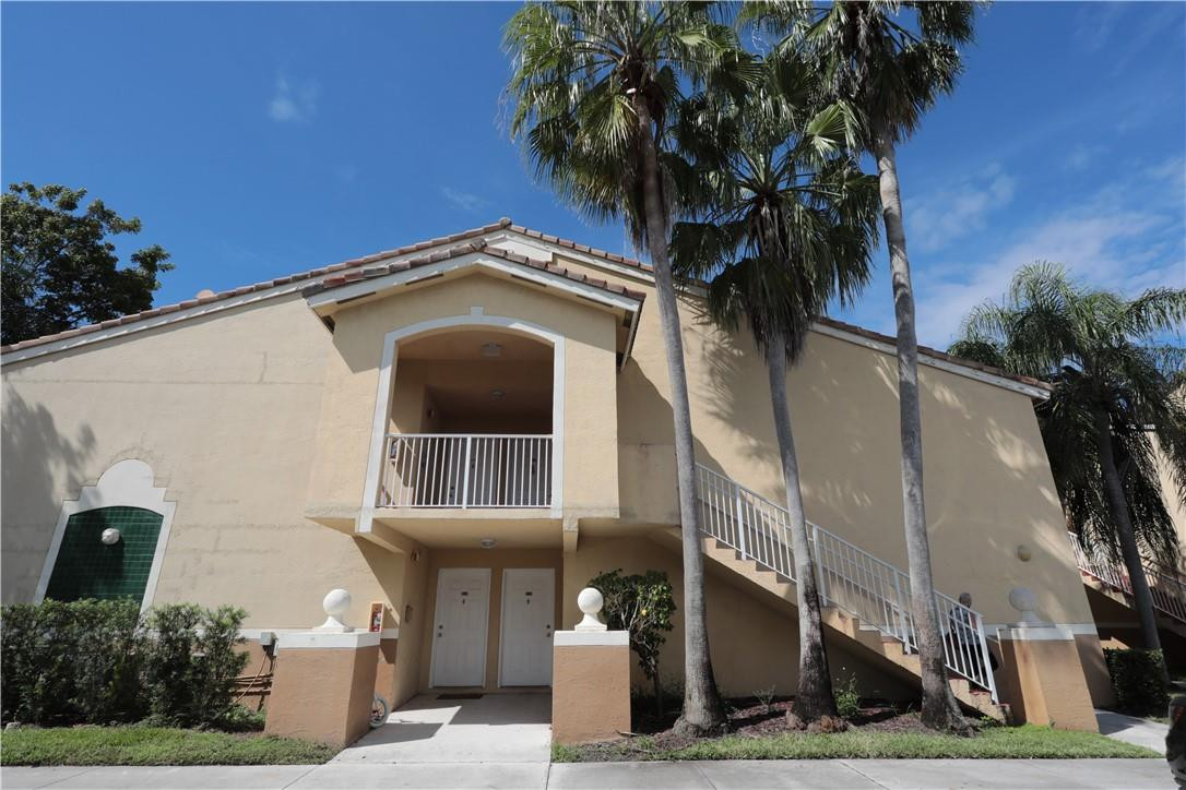 2640 S University Dr 202