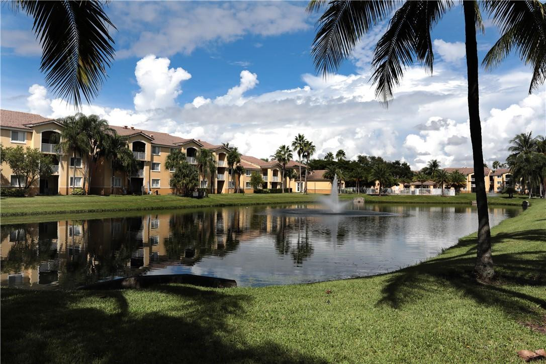 2640 S University Dr 202