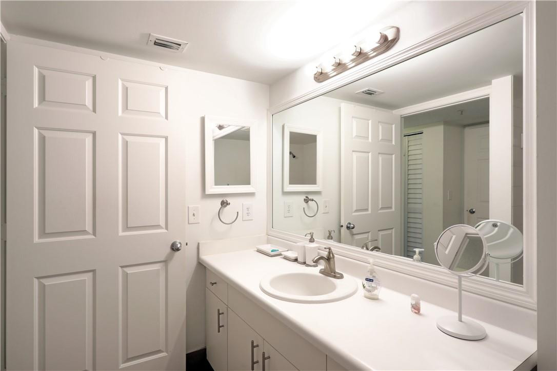 2640 S University Dr 202